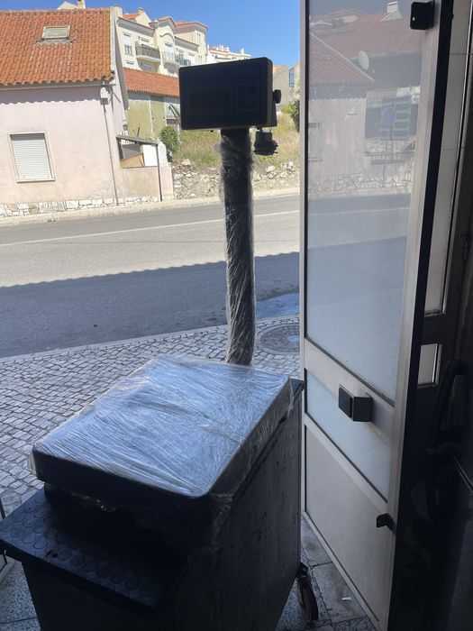 Balança digital até 300kl. Como nova