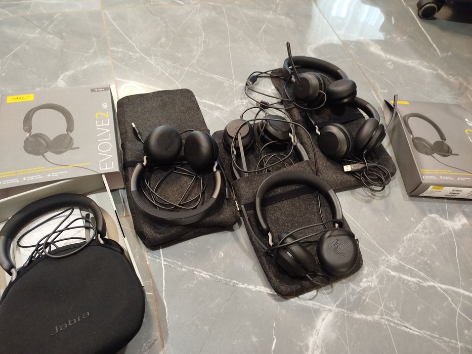 Продам usb гарнітуру Jabra Evolve2 40