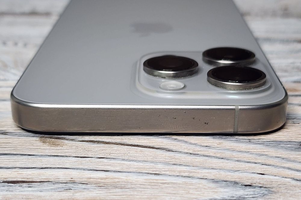 iPhone 15 pro max 256gb Natur eSIM 550$ магазин EmojieStore