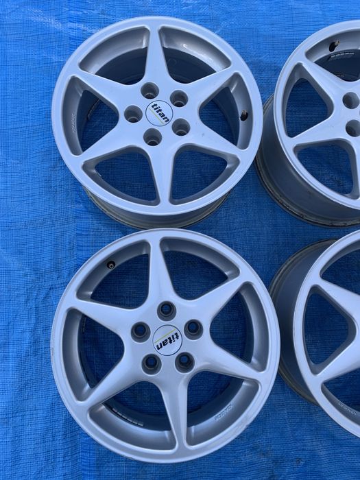 Диски R16.5.114.3 Reno Megane Scenic Nissan Qashqai Toyota Camry Rav4