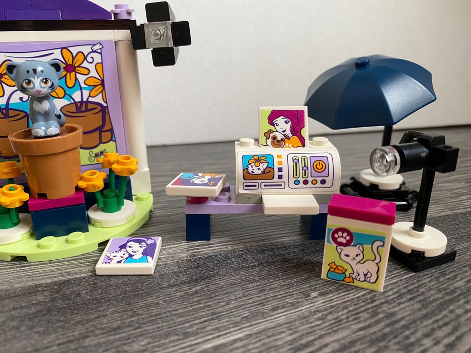 LEGO Friends 41305  Pracownia fotograficzna Emmy