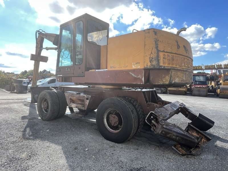 Escavadora Industrial CASE 1088P