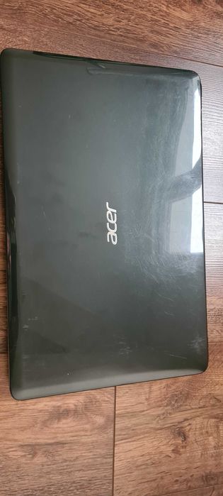 Laptom Acer Model E1-351GB9604G50Maks