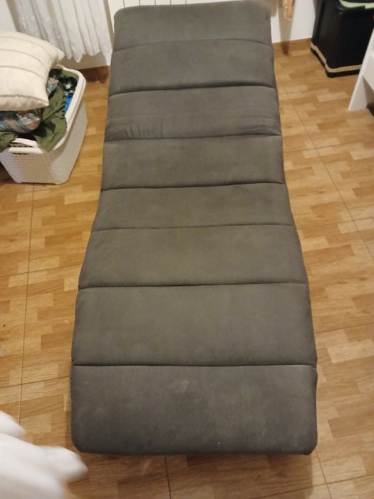 Uma exelente sufa e cama