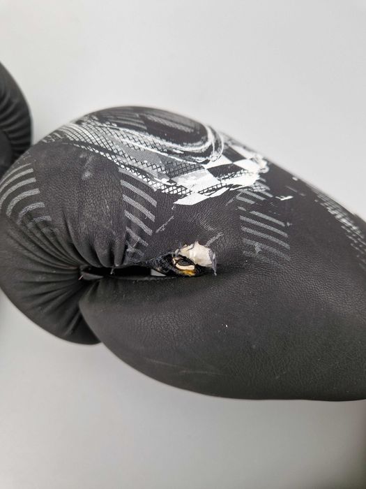 Rękawice Bokserskie VENUM SKULL 16OZ