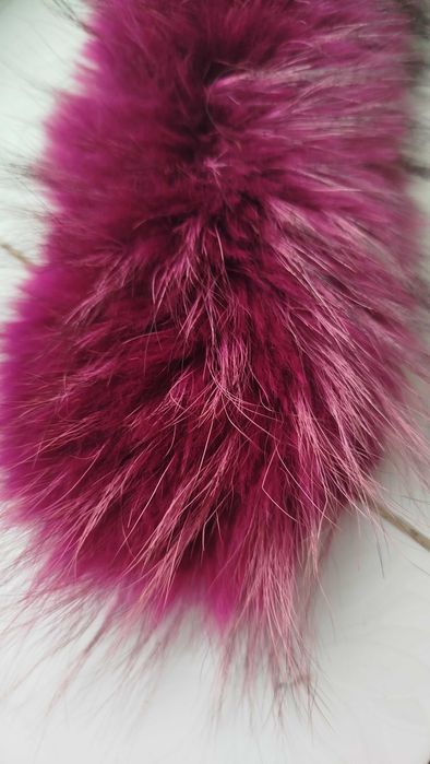 Мех на капюшон енот