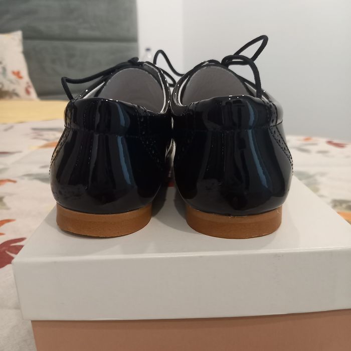 Vendo sapatos de menino