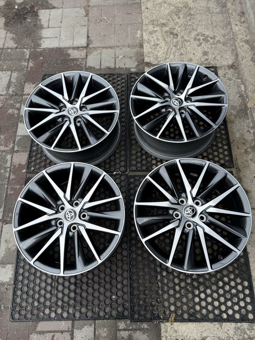 Оригінальні диски Toyota camry 70 rest lexus 5x114,3 R18