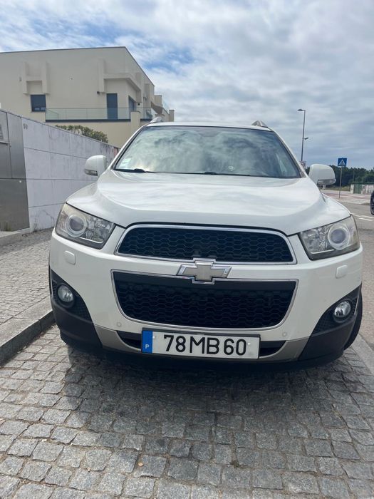 Chevrolet Captiva • 7 Lugares • Teto Panorâmico • Muito Estimado