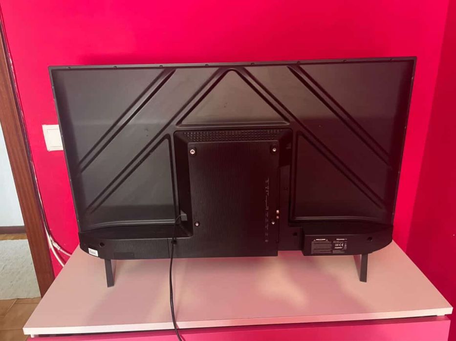 Smart TV Hisense 40” como nova c/fatura e garantia