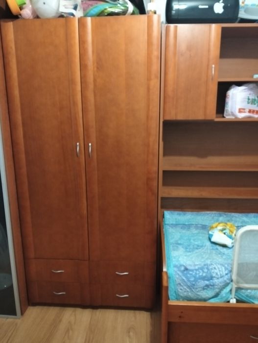 Cama com estúdio + roupeiro