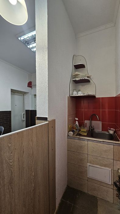 Продам комерційне приміщення в центрі міста. Торг!!!