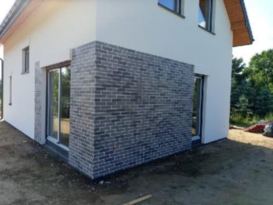 Sprzedam domek stan surowy zamknięty.