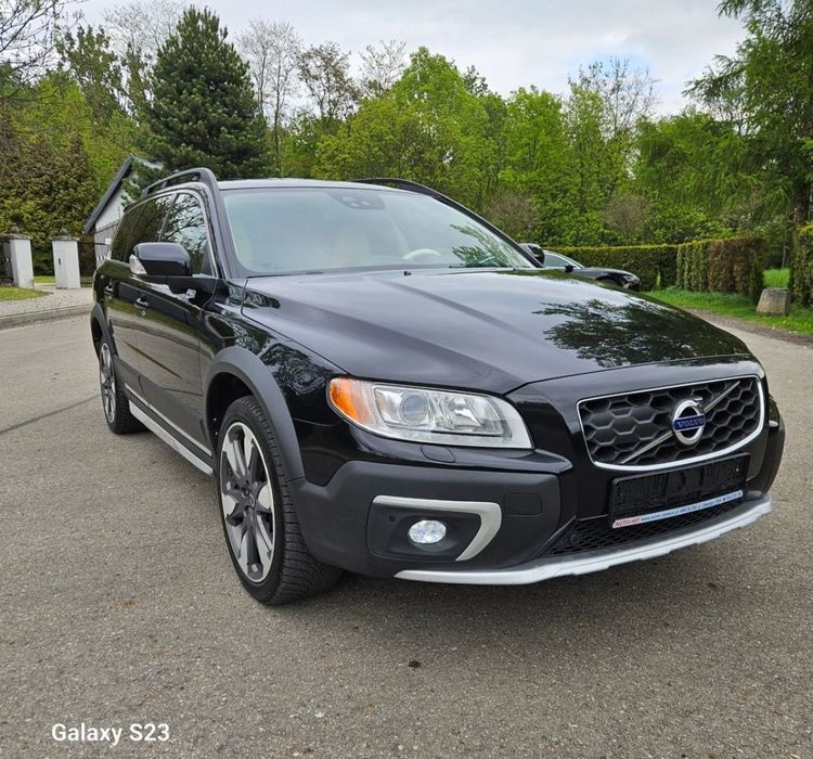 Volvo XC70 2013 року