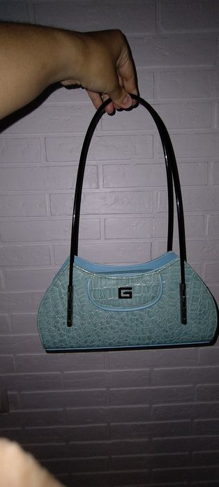 Продам сумочку голубую