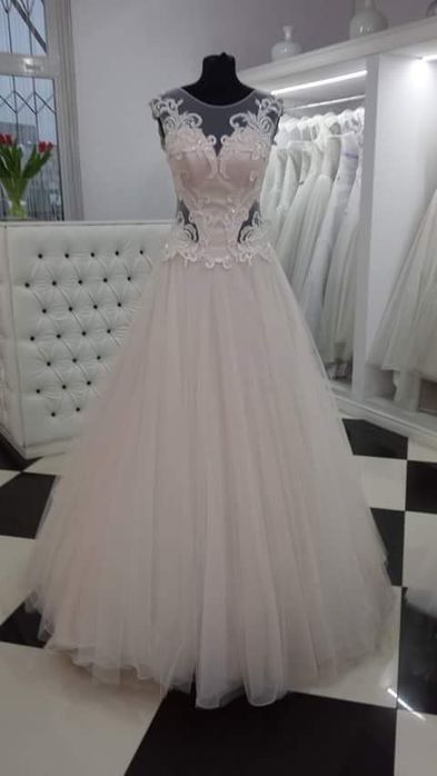 Zjawiskowa i niepowtarzalna Suknia Ślubna 36/38