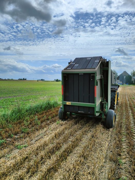 Prasa John Deere 550