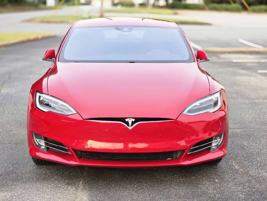 Tesla Model S P100D      2016