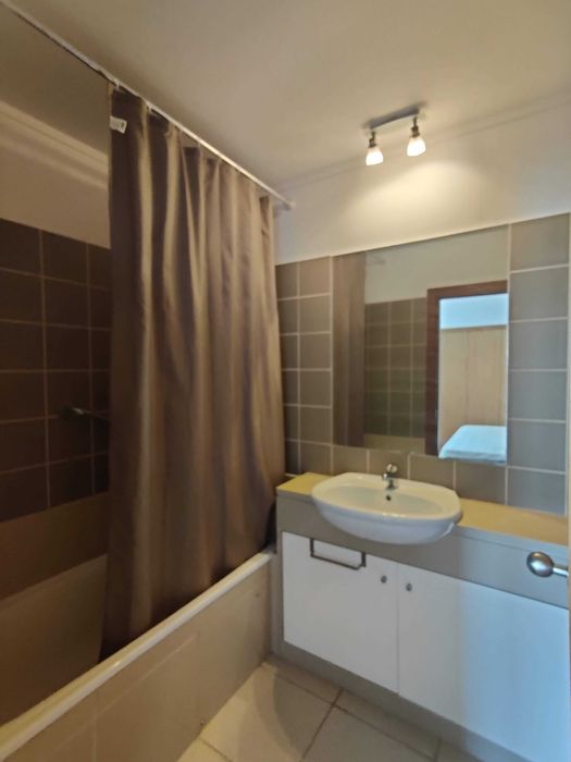 Suite individual com WC privativo na Alta de Lisboa 450€ Estudantes