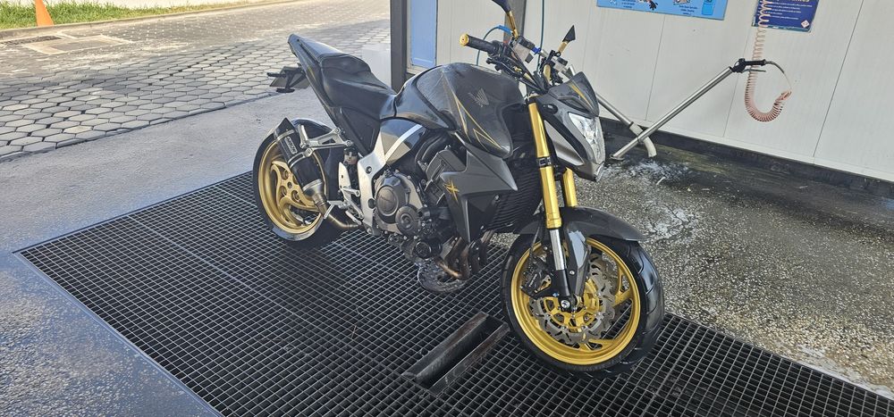 Honda CB 1000r  2013