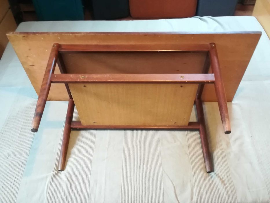 Stolik kawowy z półką, fornir  PRL
