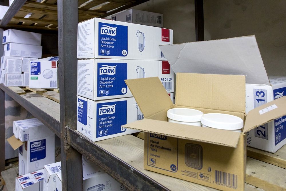 диспенсер TORK гигиена  склад.отель рестаран бизнес та медичний центр