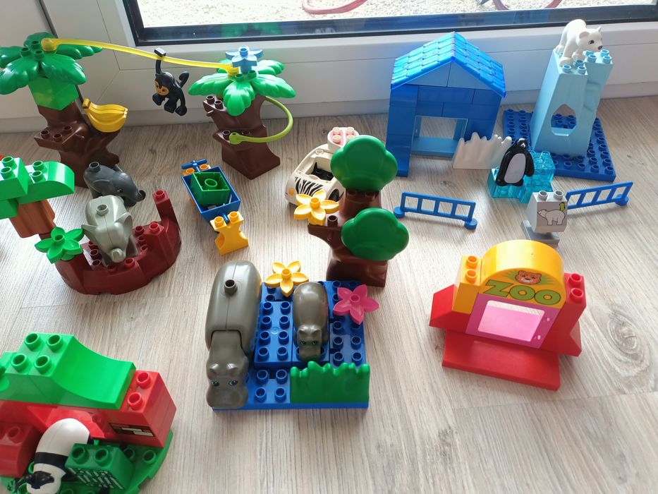 Ogromny zestaw klocków LEGO Duplo zoo