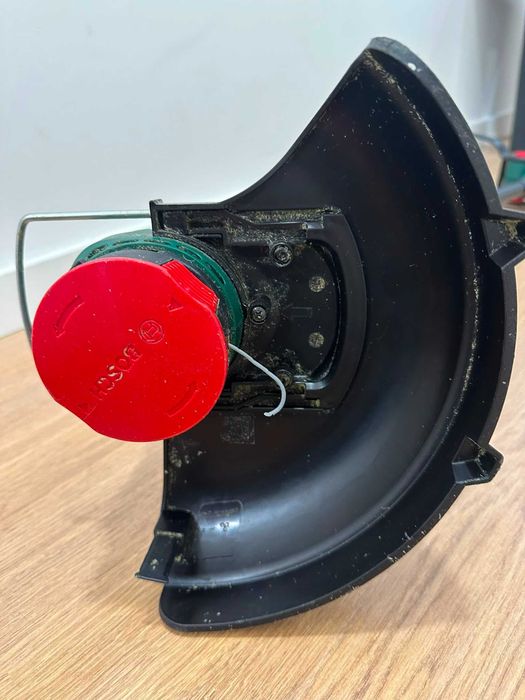 Bosch Aparador EasyGrassCut23