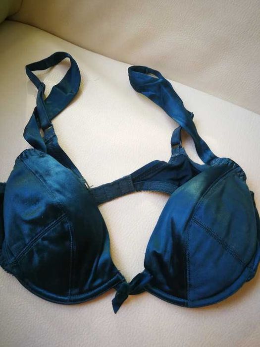 Turkusowy biustonosz Triumph 75A