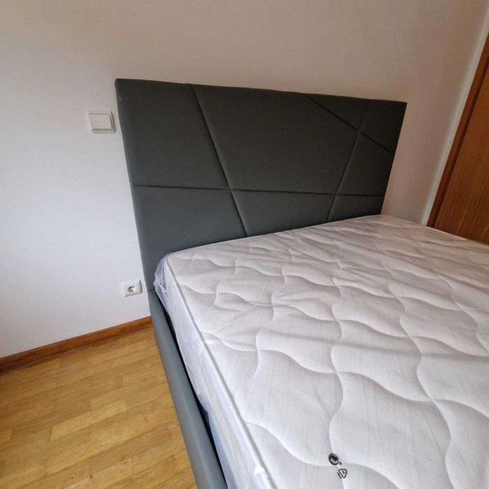 Camas De Casal Estofadas ALTA GAMA - MODELO RISCAS - Top de Gama 190x140m Estrado Incluído!!