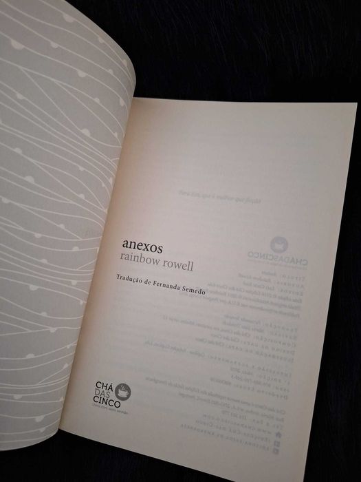 Anexos - Rainbow Rowell (portes grátis)