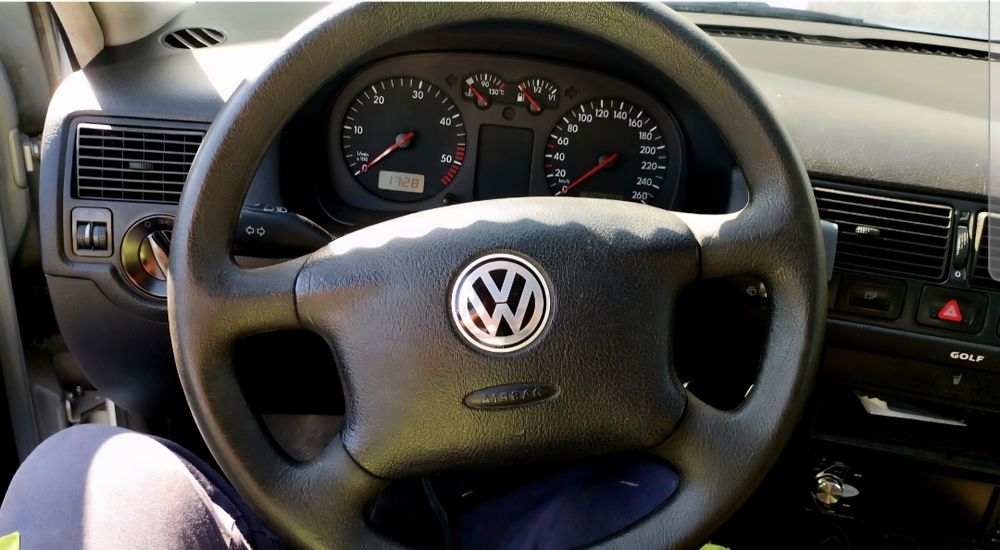 Golf 4 PD 101cv Special Gasóleo