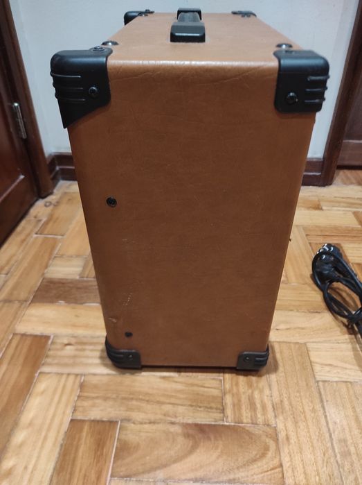 Amplified Speaker Box64752320909313122