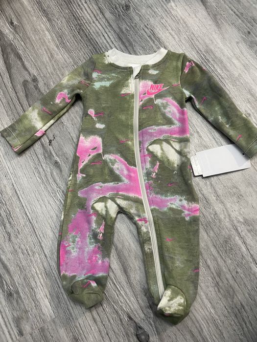 Nike śpioszki pajac 50-56 cm