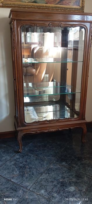 Cristaleira , vitrine de estilo clássico,  Vintage