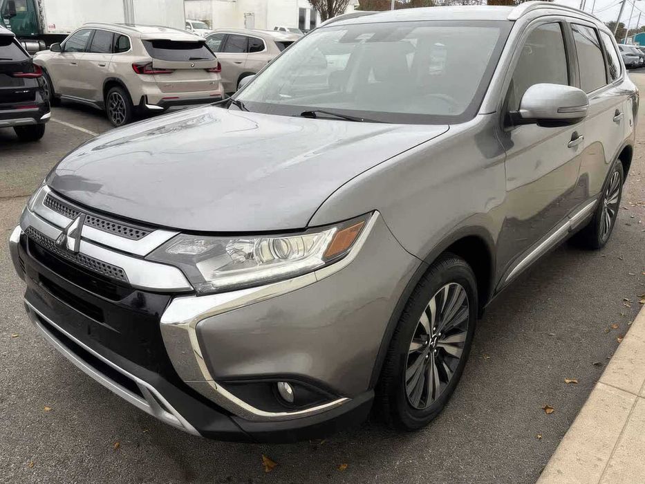 Mitsubishi Outlander SEL S-AWC      2020