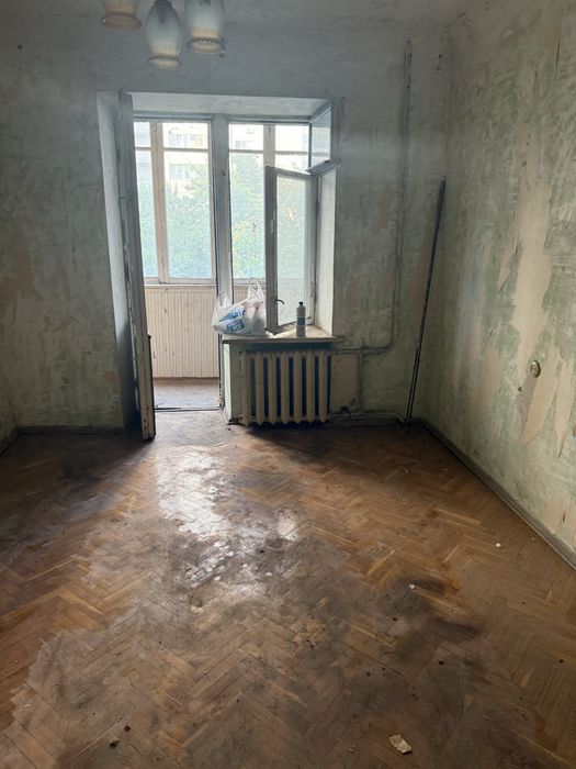 Продаж двухкімнатної квартири Липківського 37 цегляний будинок