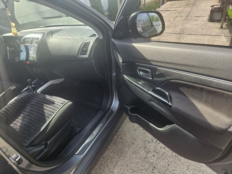 Продам авто Мітсубісі ASX 2011 ,бензин 1,8,АКПП,Варіатор(CVT).Київ.