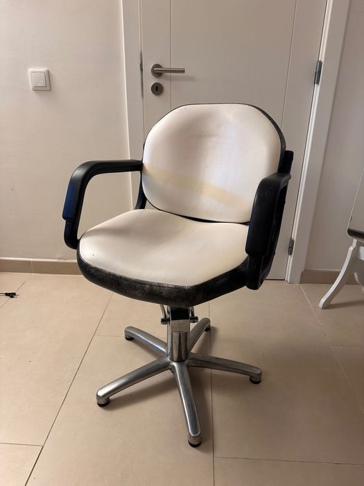 Cadeira de Cabeleireira 60€