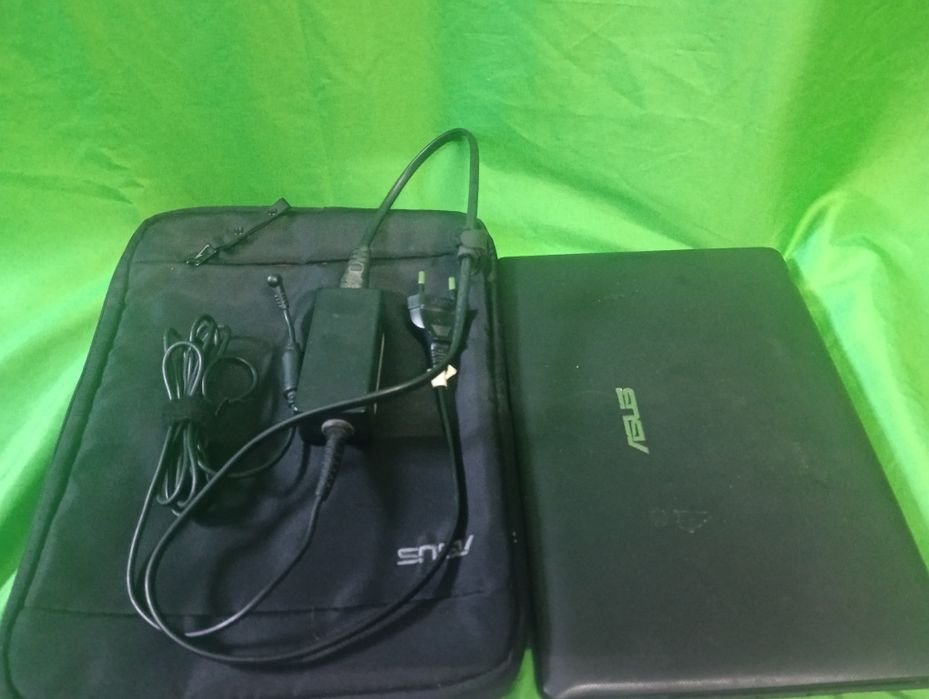 нетбук asus eee pc x101h + ХОРОШИЙ КОМПЛЕКТ