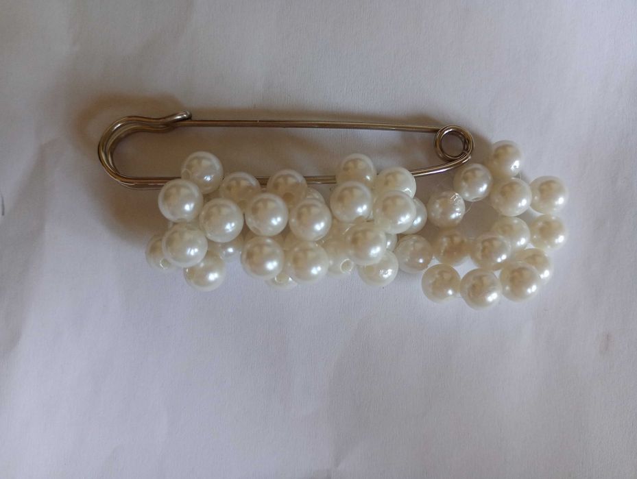 Брошь, бижутерия