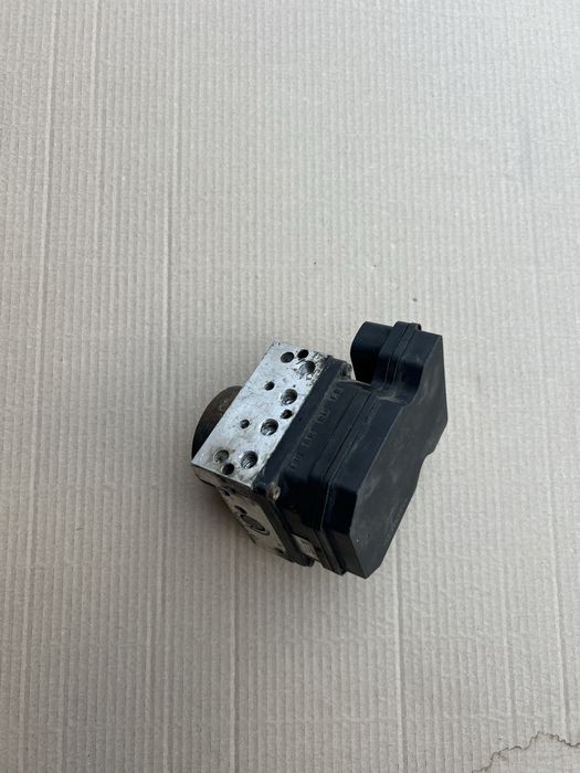 Блок ABS Nissan X-Trail (T30) 2000-2007 47660EQ041