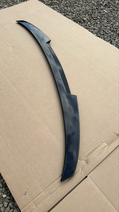 Spoiler na klapę BMW F32 M4 look CS czarny połysk ABS