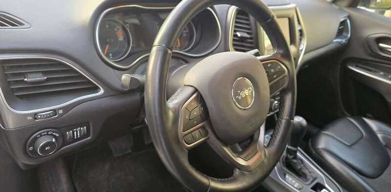 Jeep Cherokee 2018p