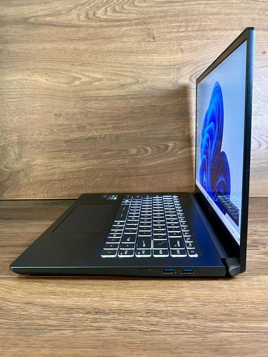 MSI Prestige 15 A12UC\ RTX 3050 4 ГБ\i7-1280P, 14 ядер / 20 потоків\ SSD 512 ТБ NVMe\16 ГБ DDR4