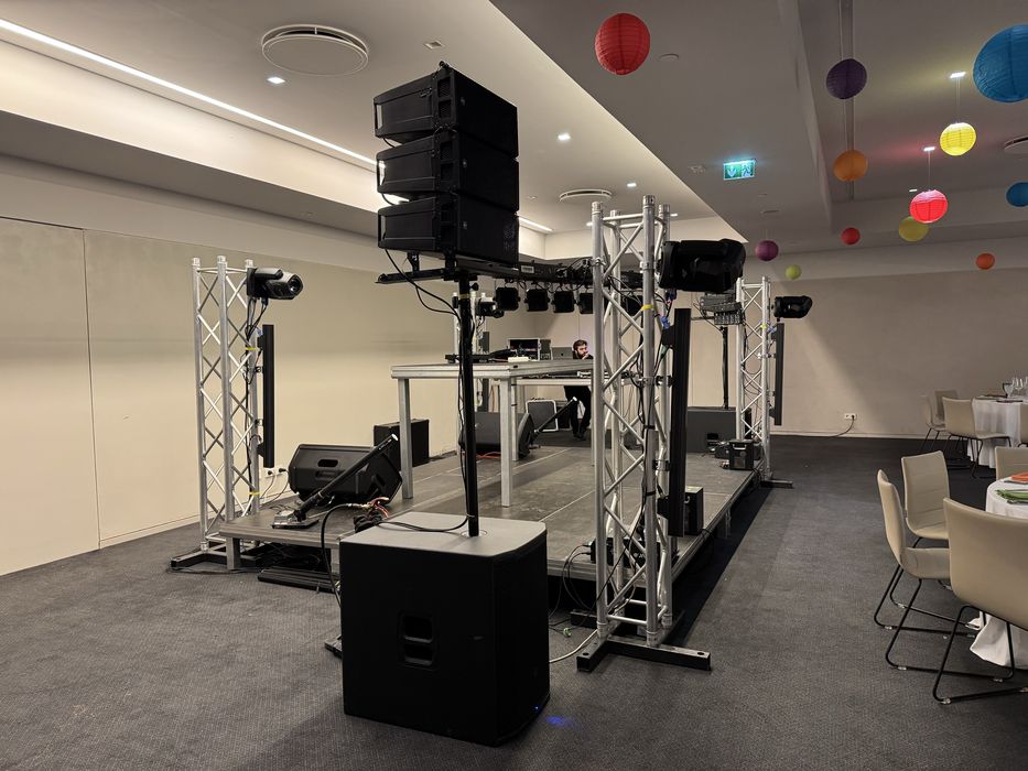 Aluguer Material Som/luz  - Casamentos & Corporativos