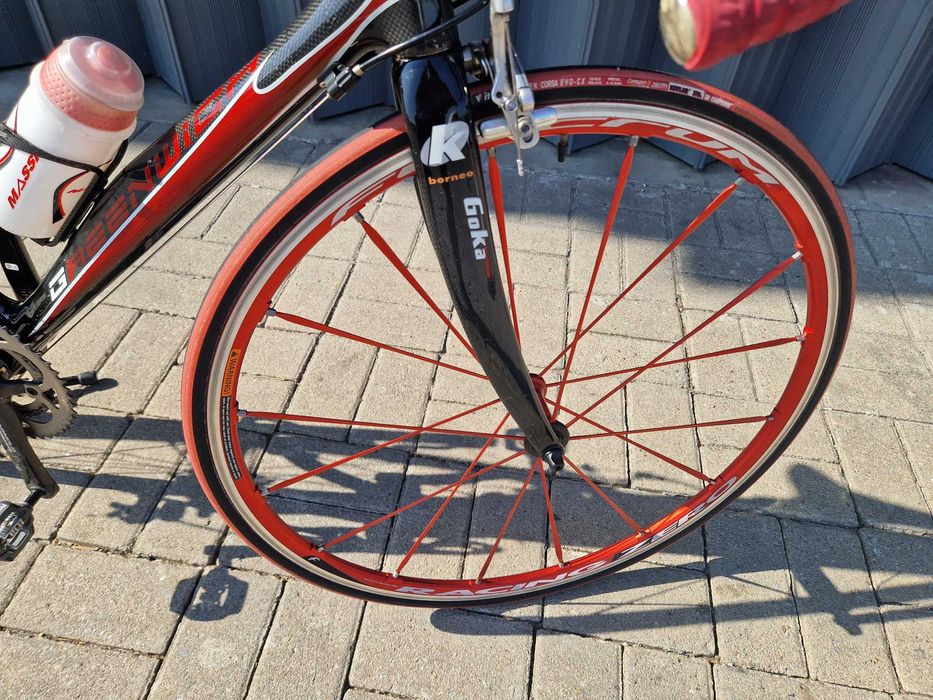 Bicicleta estrada em carbono