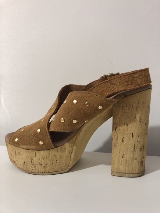 Sandálias Ruika - muito leves e bonitas