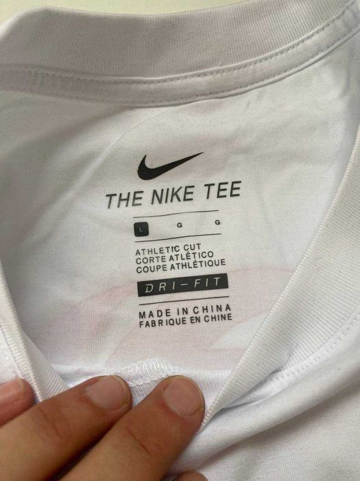 Біла Футболка Найк