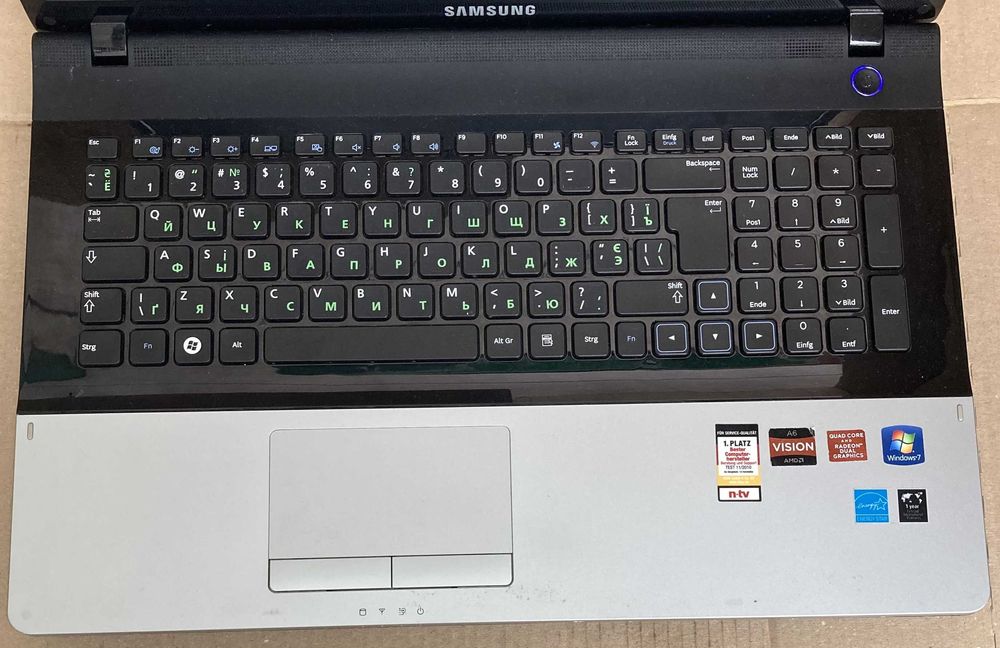 Ноутбук Samsung NP305E7A A6-3420M RAM 6Gb HDD 500Gb Radeon 7430M 1Gb